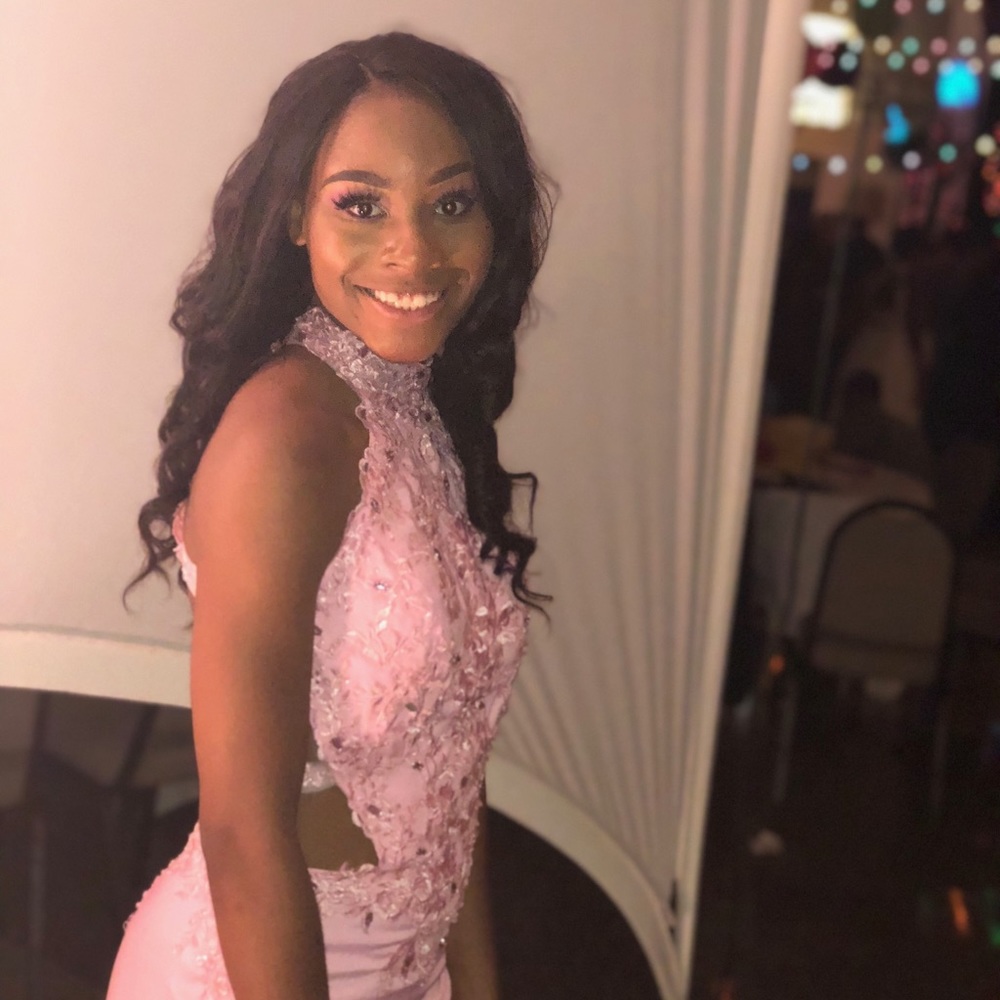 Prom dress - Picture 2 of 3